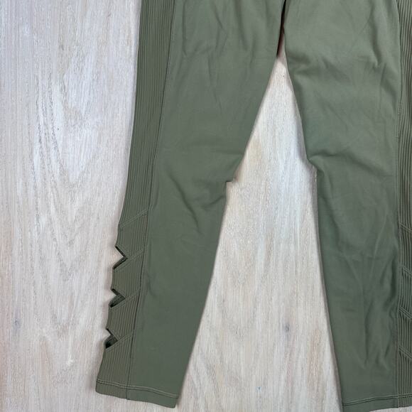 Athleta Salutation Stash Pocket II Laser Cut 7/8 Tight Olive Green Leggings XS - Picture 5 of 16